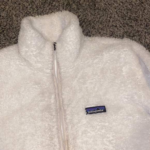 Women’s Off-White Patagonia Jacket (Full Zip) - Size Medium - Picture 2 of 4